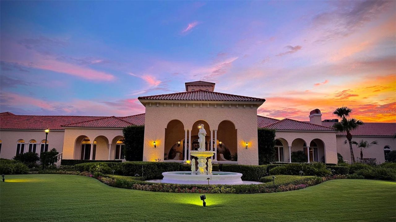 17008 Madres De Avila, Tampa, FL 33613 Photo