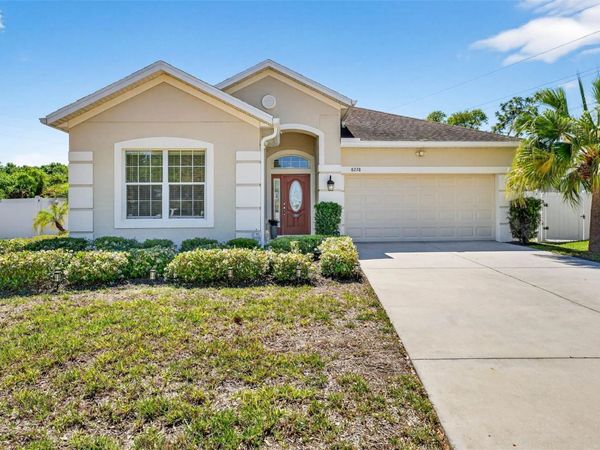8238 WILLOW BEACH DRIVE , RIVERVIEW, FL 33578