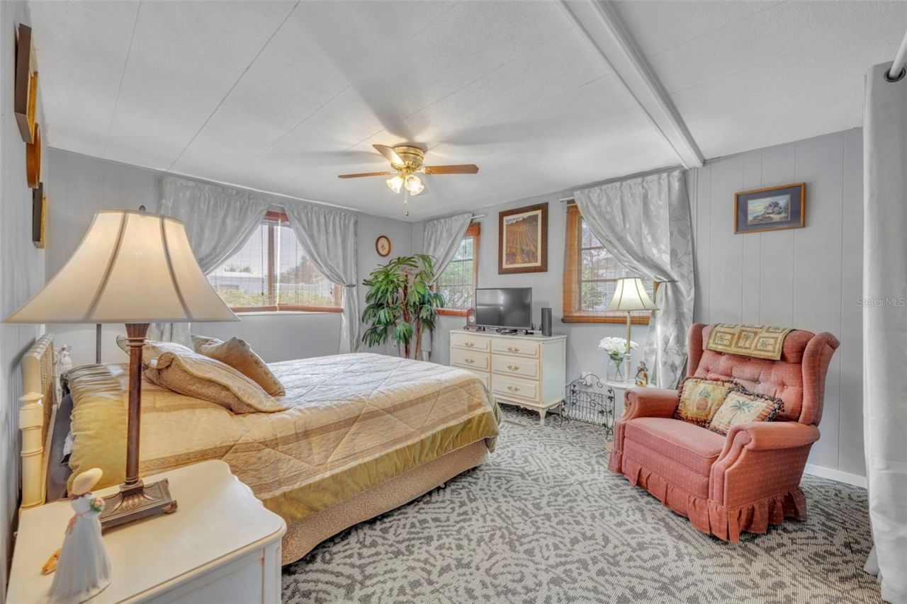 104 Diamond Head Drive, Leesburg, FL 34788 Photo