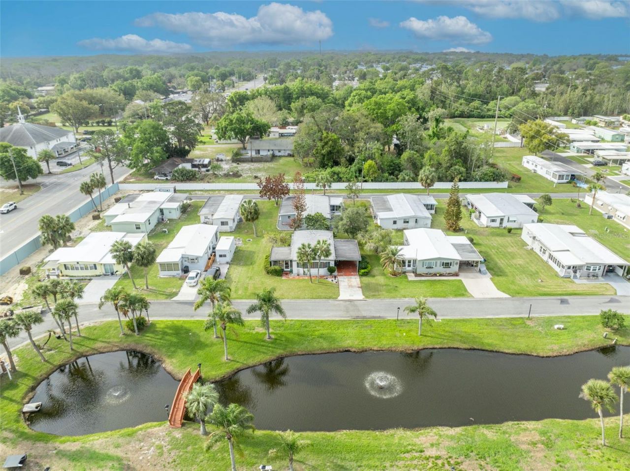 104 Diamond Head Drive, Leesburg, FL 34788 Photo
