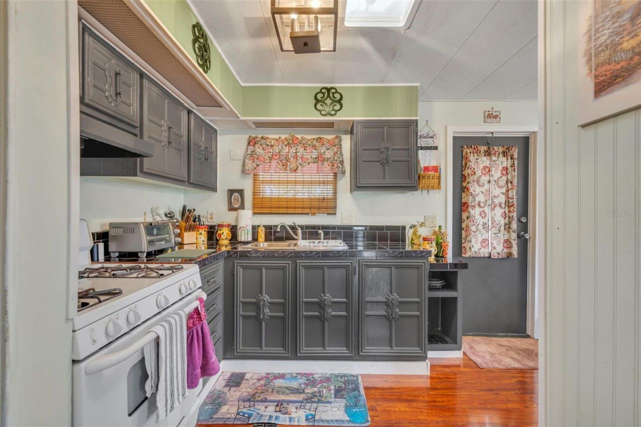 104 Diamond Head Drive, Leesburg, FL 34788 Photo