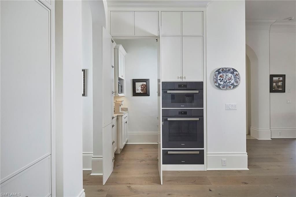 2220 Miramonte Ct, Naples, FL 34105 Photo