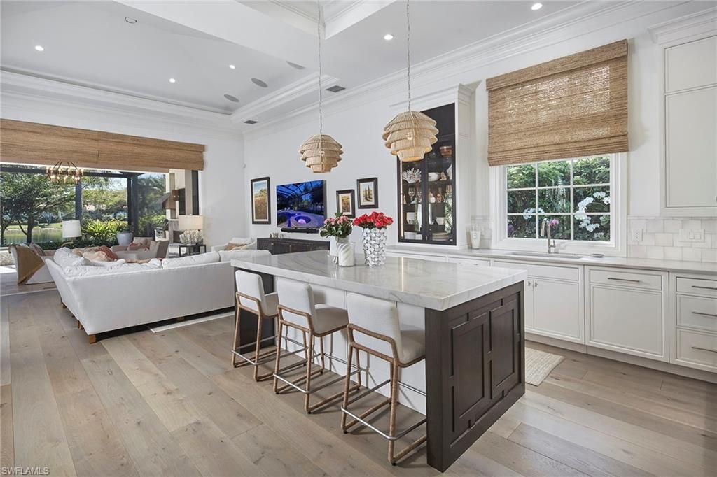 2220 Miramonte Ct, Naples, FL 34105 Photo