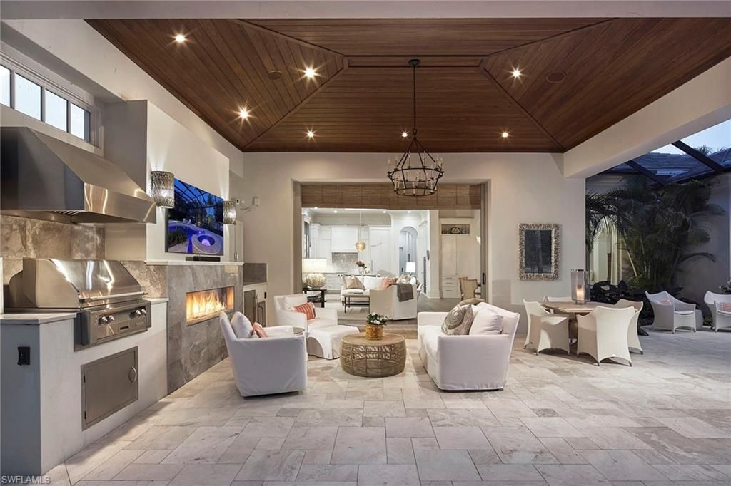 2220 Miramonte Ct, Naples, FL 34105 Photo