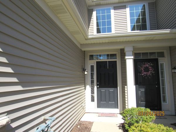 494 S Jade Lane , Round Lake, IL 60073