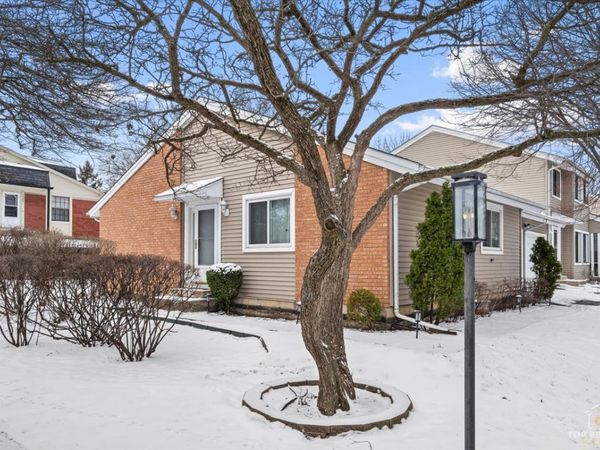 1375 N Whispering Springs Circle , Palatine, IL 60074