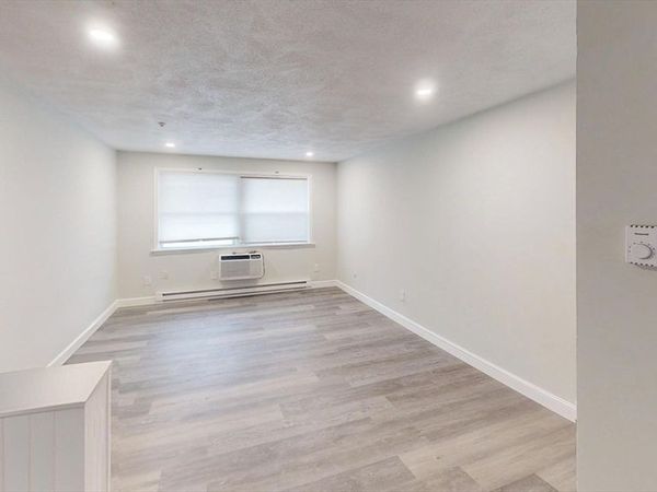 29 Oconnell Ave, Unit 1, Quincy, MA 02169