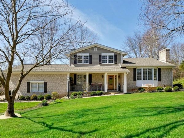 4144 Fairway Drive , Canfield, OH 44406