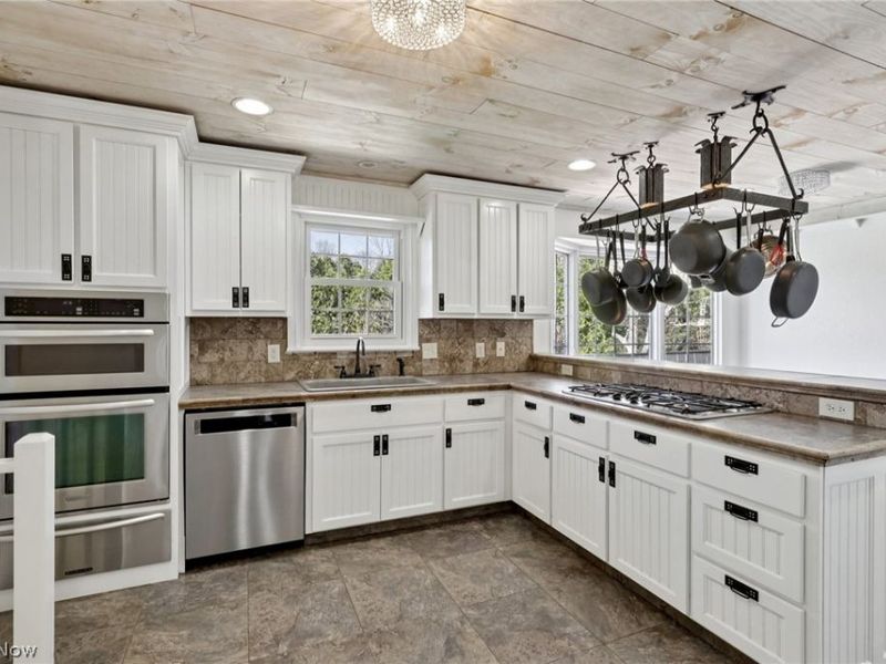 4144 Fairway Drive , Canfield, OH 44406 Photo 13