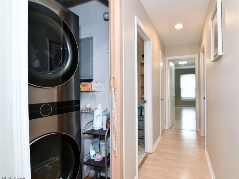 2108 Glouchester Drive, Lyndhurst, OH 44124 Photo 12