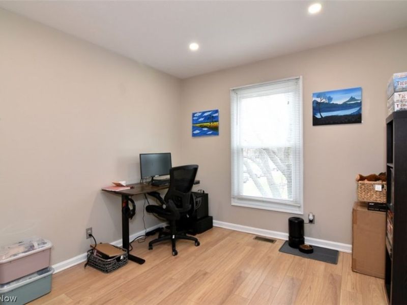 2108 Glouchester Drive, Lyndhurst, OH 44124 Photo 17