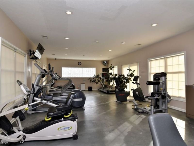 2108 Glouchester Drive, Lyndhurst, OH 44124 Photo 26