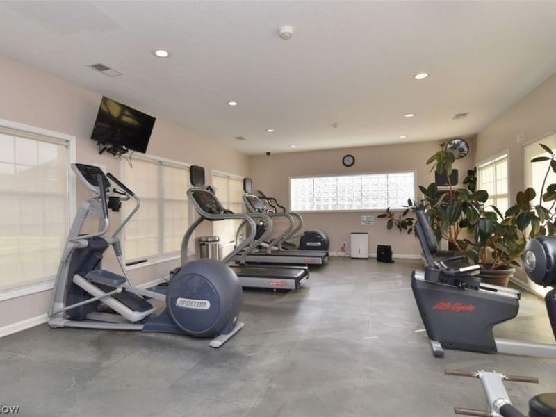 2108 Glouchester Drive, Lyndhurst, OH 44124 Photo 27