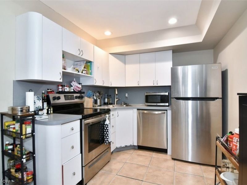 2108 Glouchester Drive, Lyndhurst, OH 44124 Photo 5