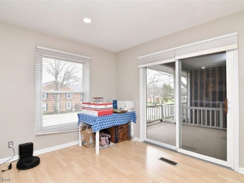 2108 Glouchester Drive, Lyndhurst, OH 44124 Photo 9