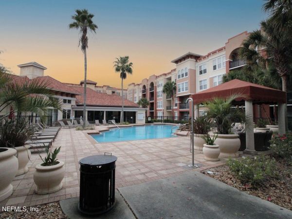 10435 MIDTOWN Parkway, Unit 211, Jacksonville, FL 32246