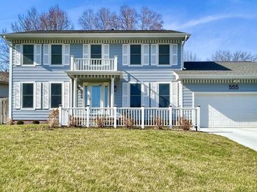 555 S 157th Avenue Circle , Omaha, NE 68118