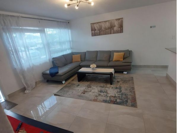 1670 NE 1st Avenue, Pompano Beach, FL 33060