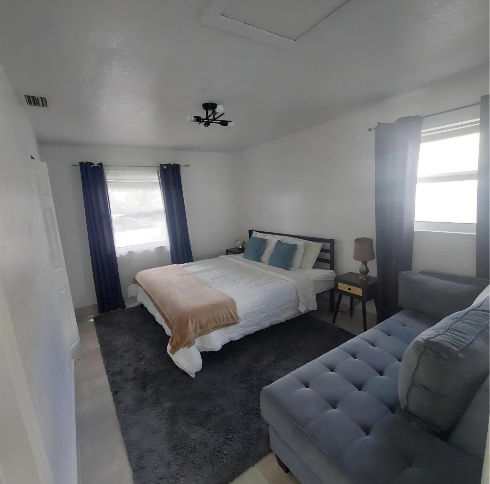 1670 NE 1st Avenue, Pompano Beach, FL 33060 Photo