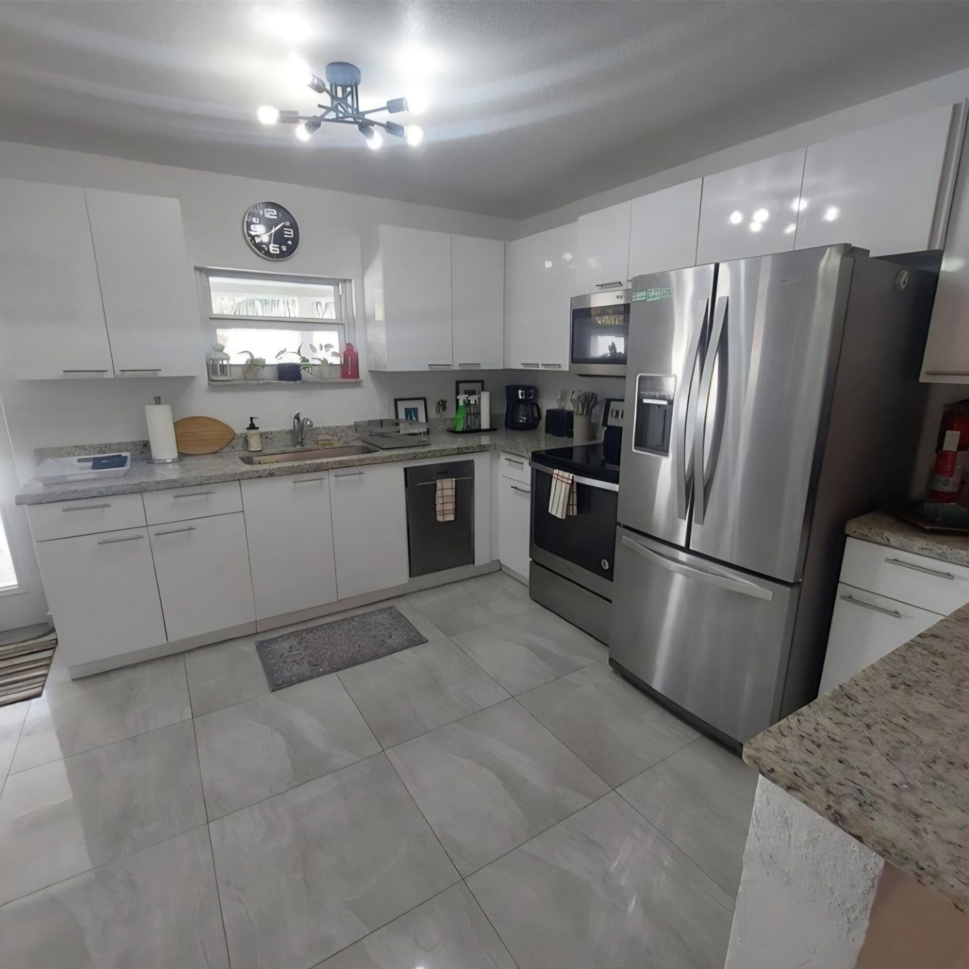 1670 NE 1st Avenue, Pompano Beach, FL 33060 Photo