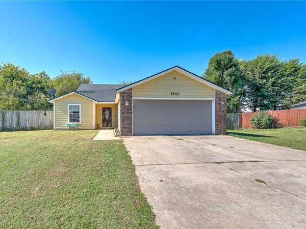 1440 Tumbleweed Drive , Springdale, AR 72764