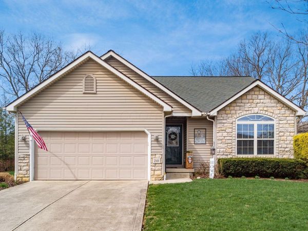 210 Jones Place , Canal Winchester, OH 43110