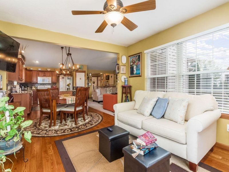 210 Jones Place, Canal Winchester, OH 43110 Photo 12