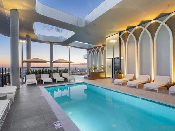 525 Olive, Unit 1806, San Diego, CA 92103