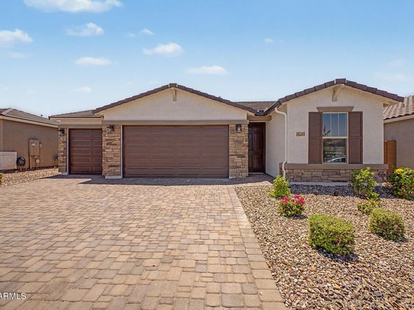 18215 W ELIZABETH Avenue, Goodyear, AZ 85338