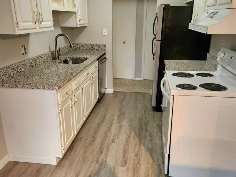 27427 westown blvd, Unit 1712, Westlake, OH 44145 Photo 15