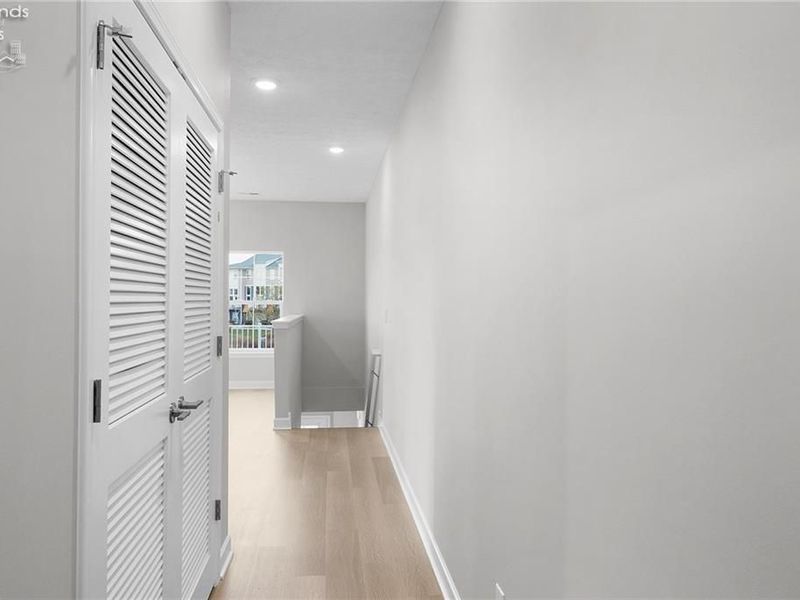 445 Harbor Lane, Lorain, OH 44052 Photo 15