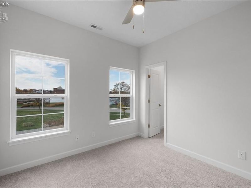 445 Harbor Lane, Lorain, OH 44052 Photo 24