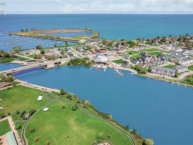 445 Harbor Lane, Lorain, OH 44052 Photo 39