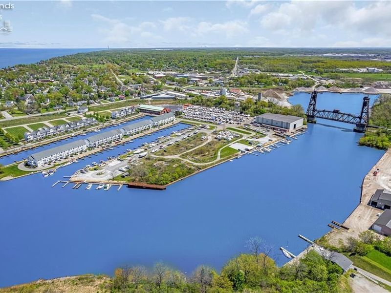 445 Harbor Lane, Lorain, OH 44052 Photo 42