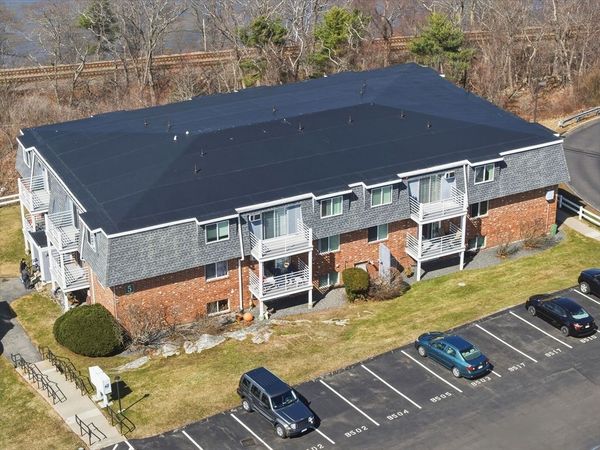 145 Essex Ave, Unit 512, Gloucester, MA 01930