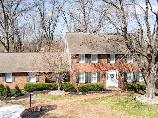 2110 Northwood Drive, Godfrey, IL 62035