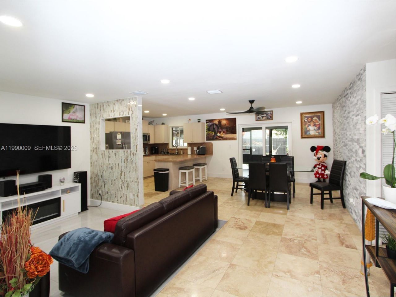 10760 SW 28th St, Miami, FL 33165 Photo