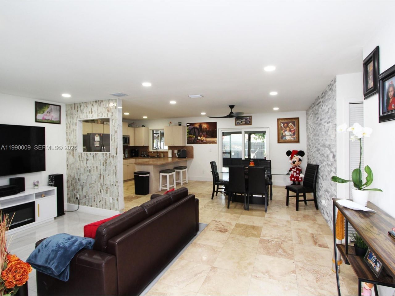 10760 SW 28th St, Miami, FL 33165 Photo