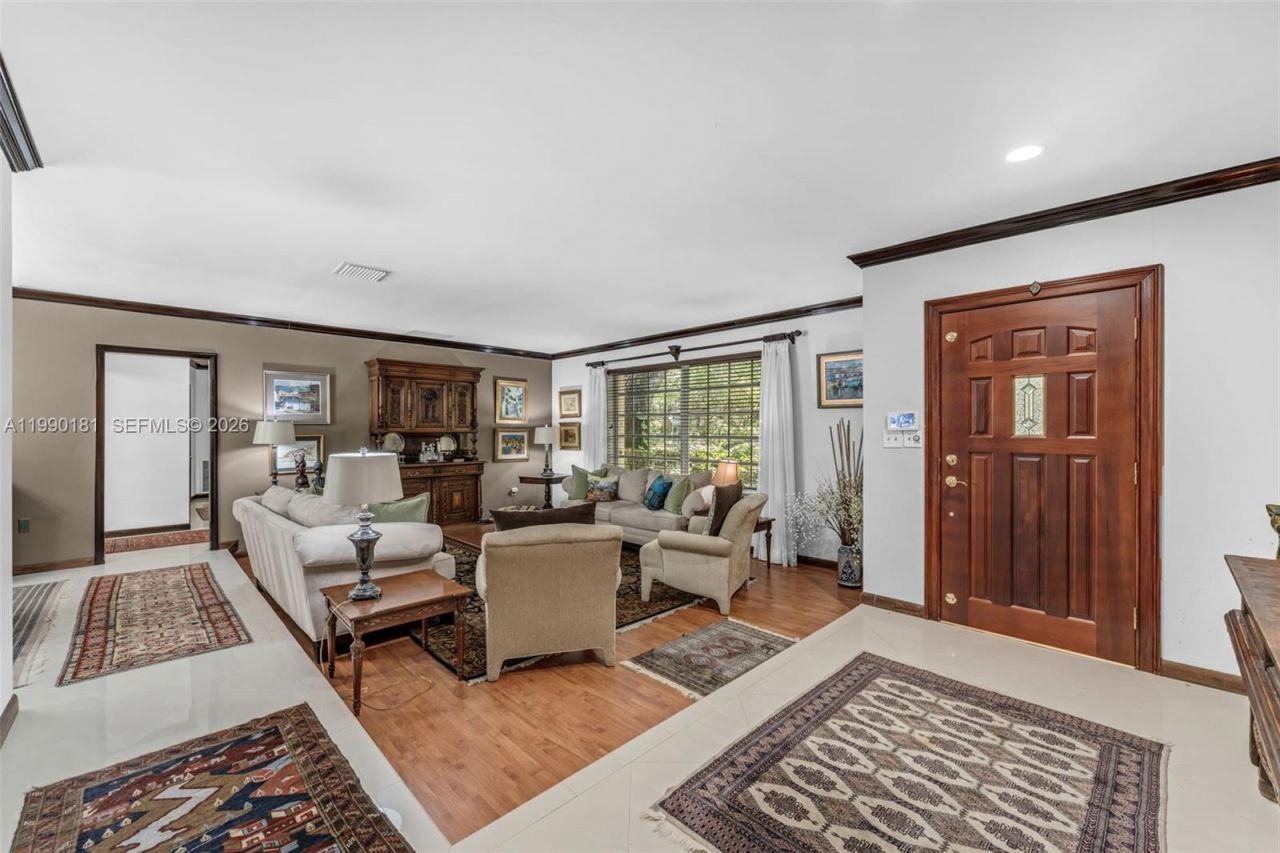 7405 SW 164th St , Palmetto Bay, FL 33157 Photo