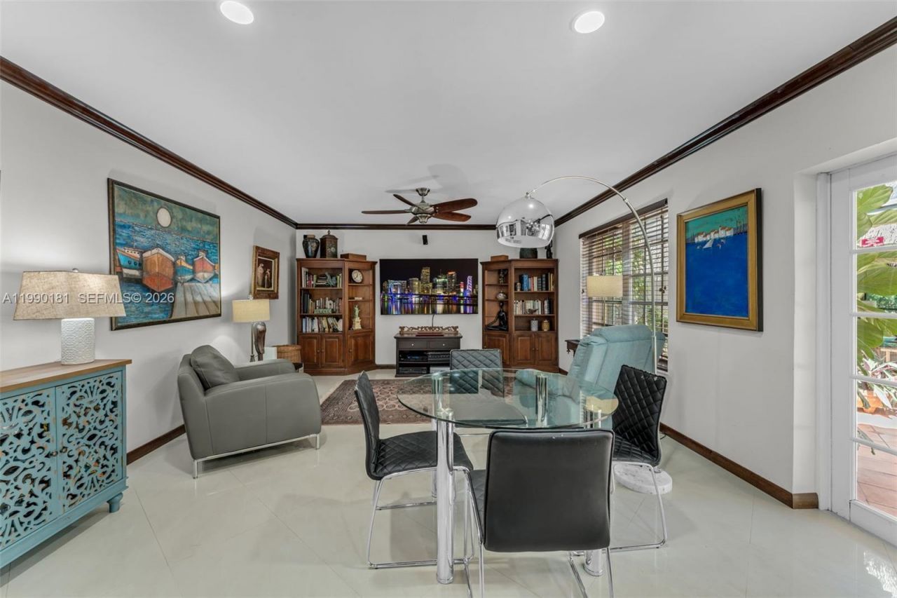 7405 SW 164th St , Palmetto Bay, FL 33157 Photo