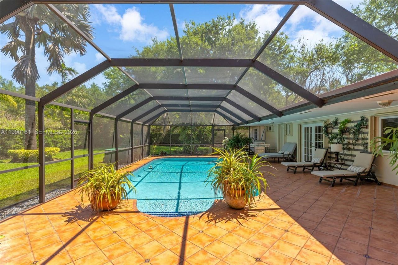 7405 SW 164th St , Palmetto Bay, FL 33157 Photo