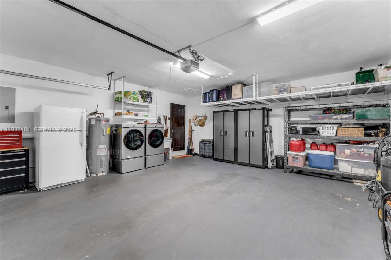 7405 SW 164th St , Palmetto Bay, FL 33157 Photo