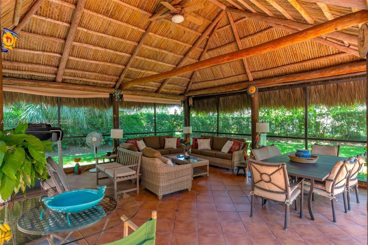 7405 SW 164th St , Palmetto Bay, FL 33157 Photo