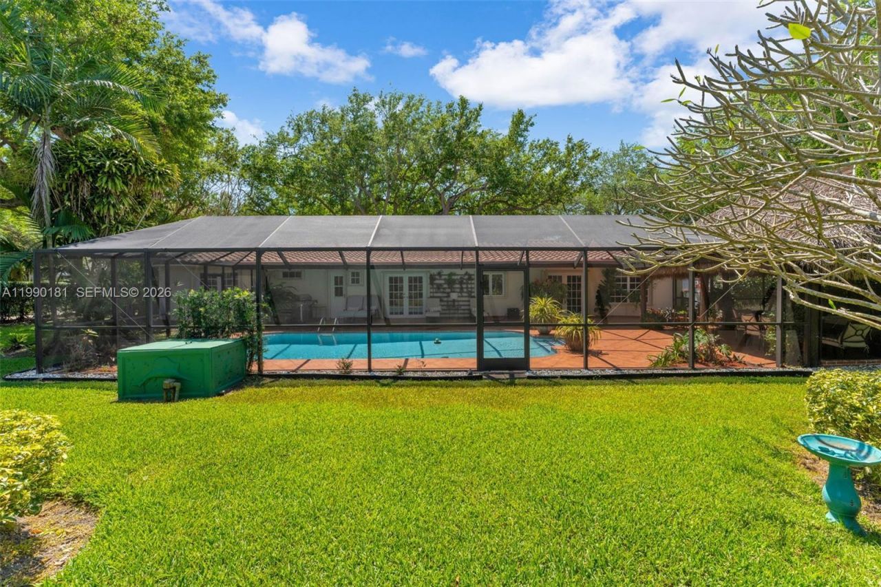 7405 SW 164th St , Palmetto Bay, FL 33157 Photo