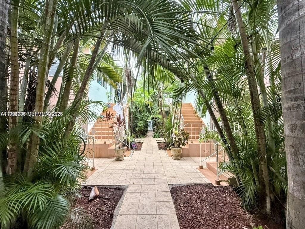 1115 Meridian Ave , Unit 1-1115, Miami Beach, FL 33139 Photo