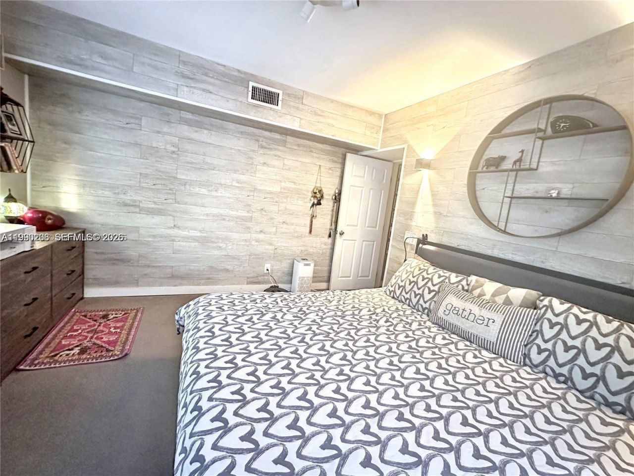 1115 Meridian Ave , Unit 1-1115, Miami Beach, FL 33139 Photo