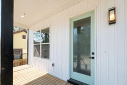 1906 Iris Street photo 4