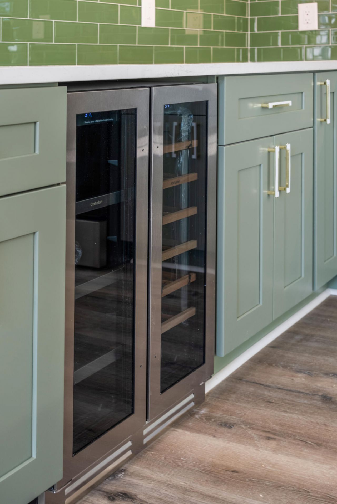 1906 Iris Street Photo 8