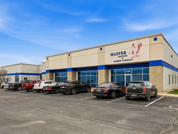 6430 4th Street SW, Cedar Rapids, IA 52404