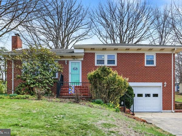 54 GRANDVIEW ROAD, HUMMELSTOWN, PA 17036